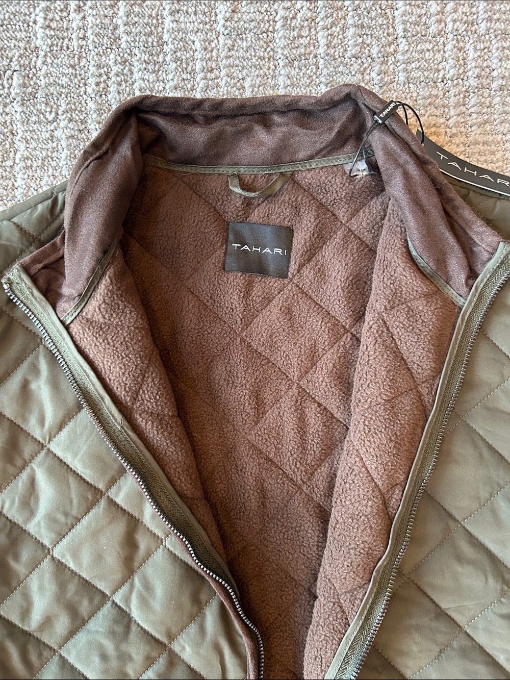 Tahari Quilted Olive Green Zip Vest M - Picture 4 of 5
